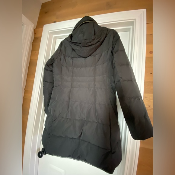 Warm Cole Haan faux fur color timed Down black winter jacket with leather trim - Picture 3 of 5